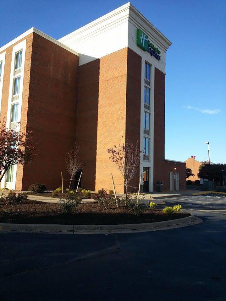 Holiday Inn Express Fredericksburg - Southpoint, An Ihg Hotel Luaran gambar